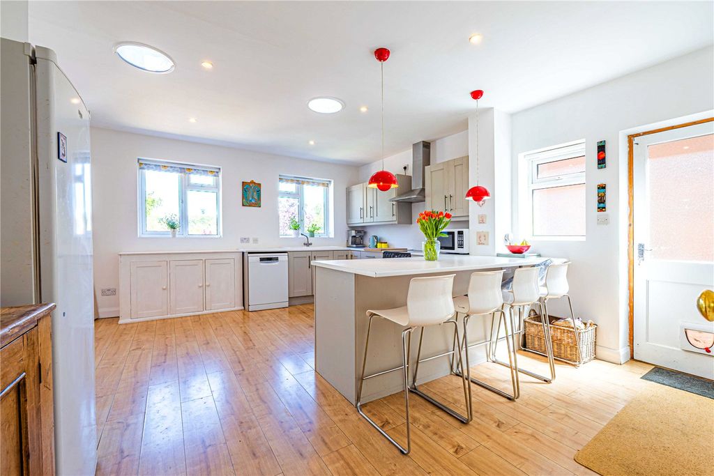 Additional image 4 of 5 bed semi-detached house for saleShrublands Road, Berkhamsted, Hertfordshire HP4