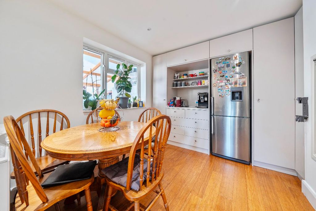 Additional image 11 of 3 bed end terrace house for saleDagenham Road, Romford RM7