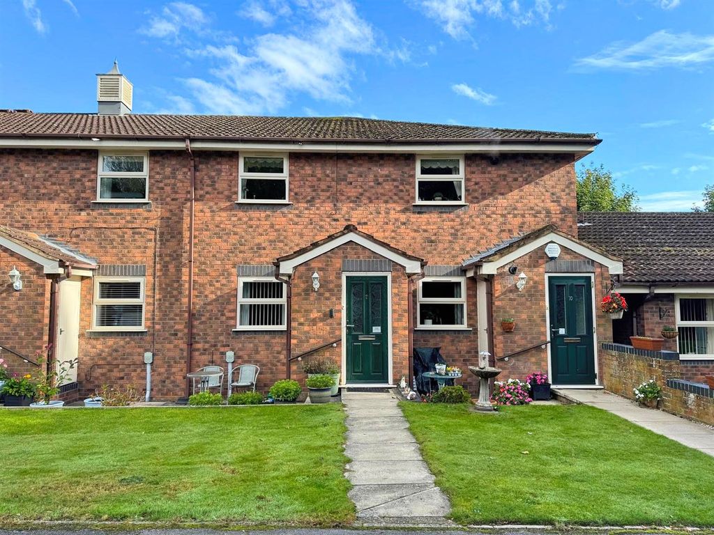 Additional image 3 of 2 bed flat for saleTudor Court, Beverley Road, Willerby, Hull HU10