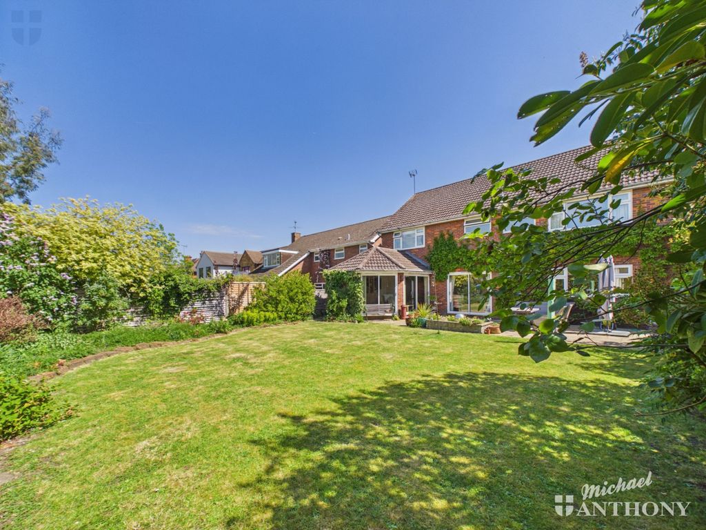 Additional image 18 of 5 bed detached house for saleKing Edward Avenue, Aylesbury HP21