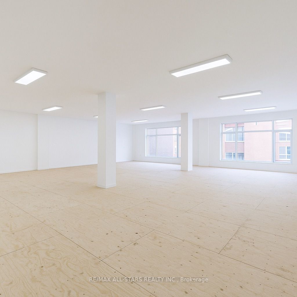 Additional image 2 of 201-14 Mccaul Street, Toronto, ON, M5T 1V6