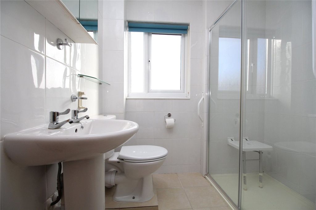 Additional image 6 of 2 bed flat for saleAdams Way, Alton, Hampshire GU34