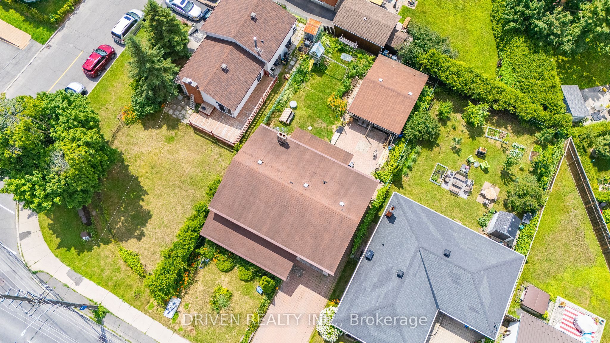 876 Pinecrest Road, Ottawa, ON, K2B 6B2