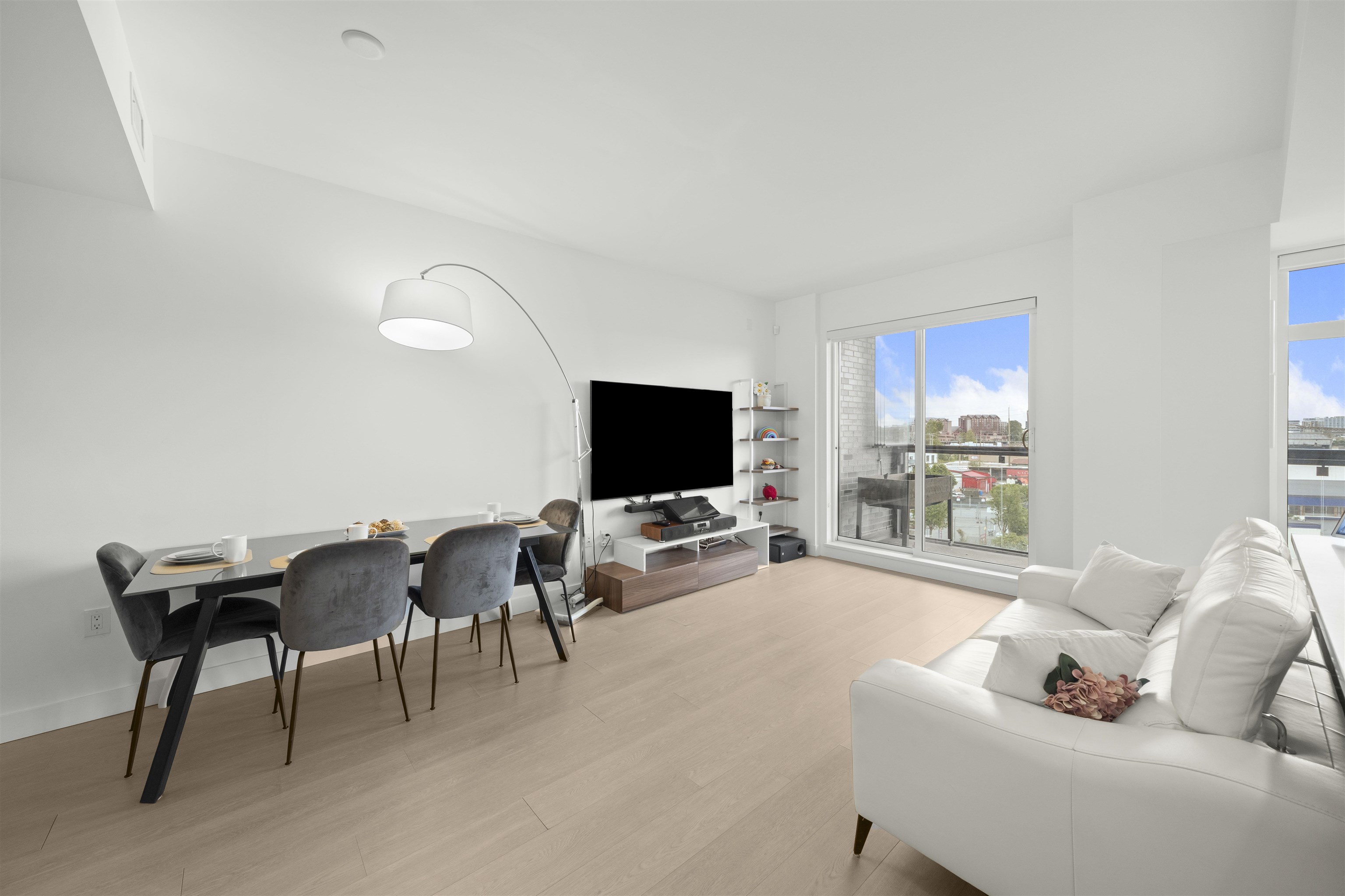 Additional image 4 of 301-8888 Osler Street, Vancouver, BC, V6P 4G2