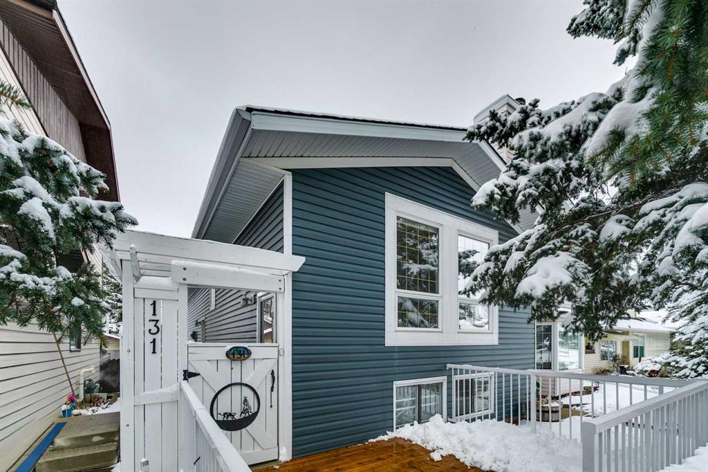 131 Woodglen Way SW, Calgary, AB, T2W4L9