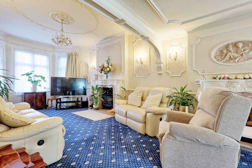 Additional image 3 of 7 bed detached house for saleErnest Road, Emerson Park RM11