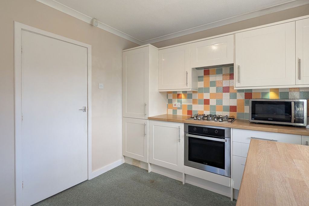 Additional image 8 of 3 bed semi-detached house for saleHealey Wood Crescent, Brighouse, West Yorkshire HD6