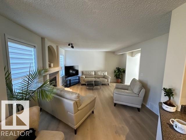 Additional image 4 of 9806 179 Avenue NW, Edmonton, AB, T5X6A6