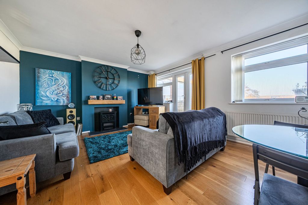 Additional image 9 of 2 bed maisonette for saleSt. Thomas Court, Pagham, Bognor Regis PO21