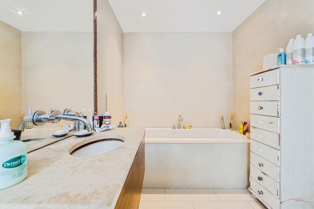 Additional image 16 of 1 bed flat for saleCathedral Road, Cardiff CF11