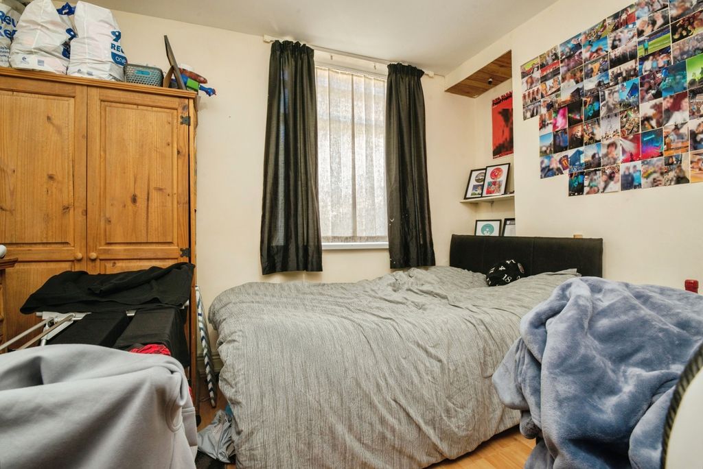 Additional image 11 of 5 bed terraced house for saleRichmond Road, Cardiff CF24