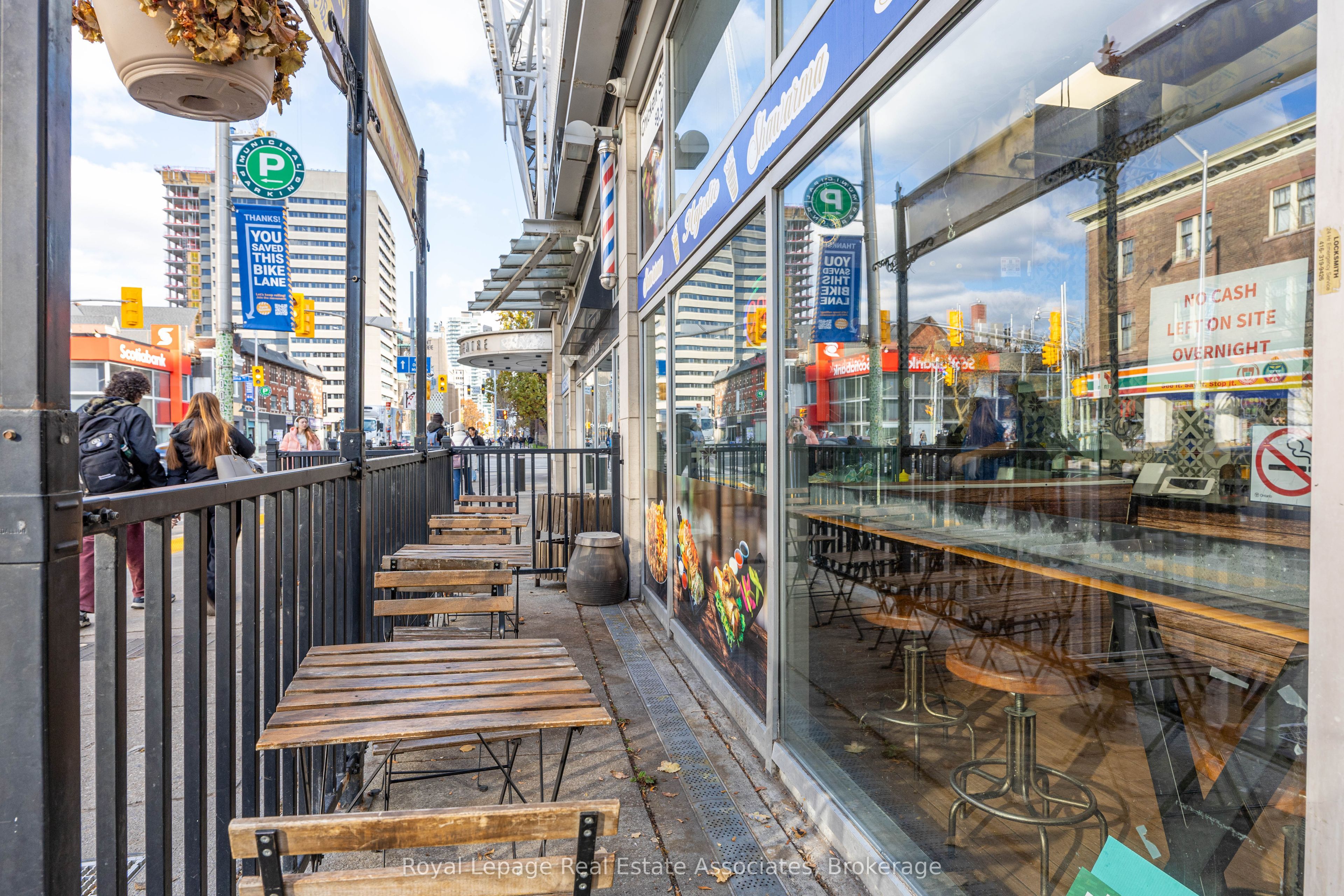 Additional image 2 of Unit 1-750 Spadina Avenue, Toronto, ON, M5S 2J2