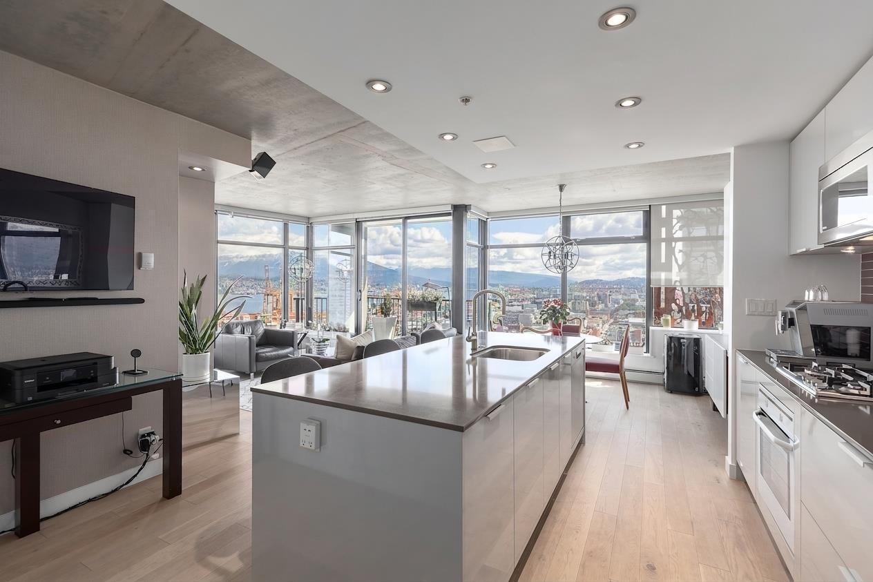 Additional image 4 of 2903-128 Cordova Street W, Vancouver, BC, V6B 0E5
