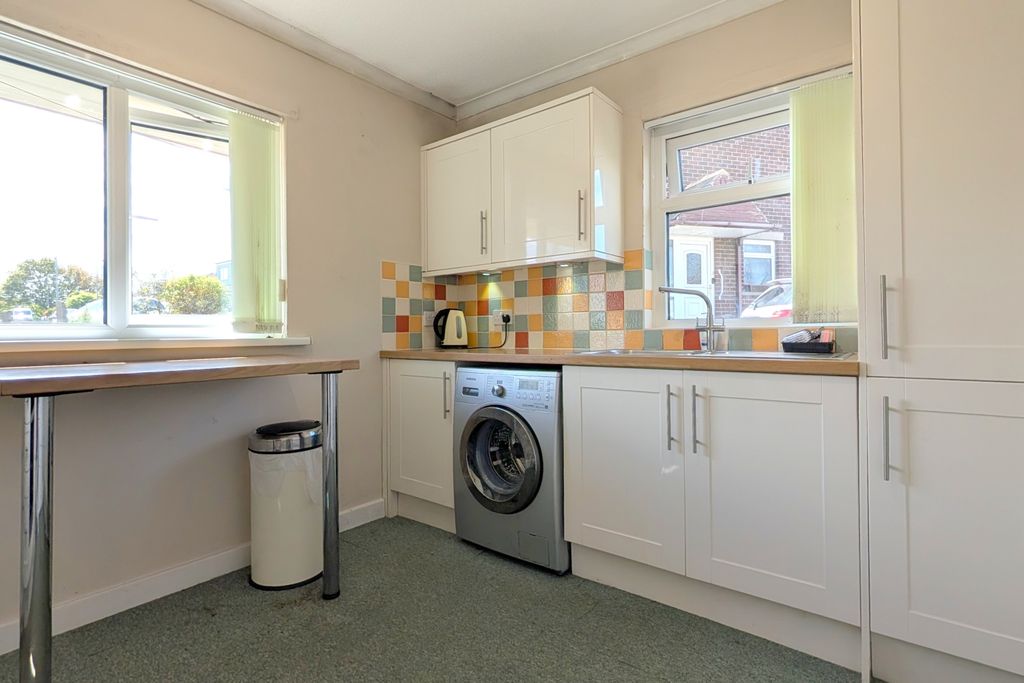 Additional image 9 of 3 bed semi-detached house for saleHealey Wood Crescent, Brighouse, West Yorkshire HD6