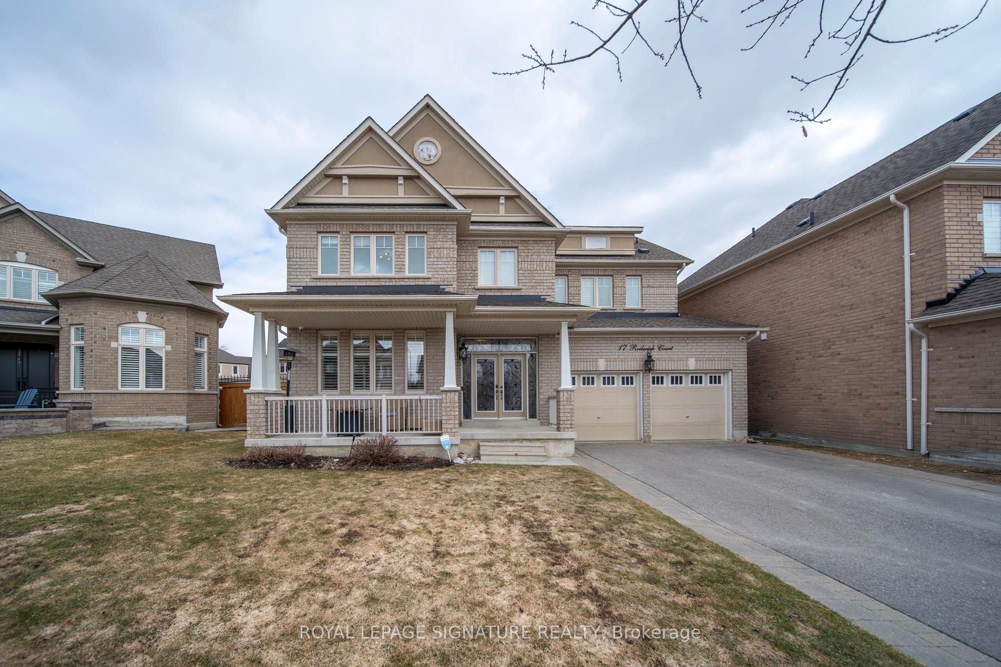17 Roderick Court, Richmond Hill, ON, L4E 0B4
