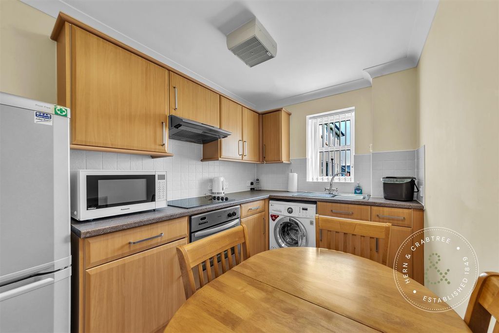 Additional image 8 of 1 bed flat for saleLatteys Close, Cardiff CF14