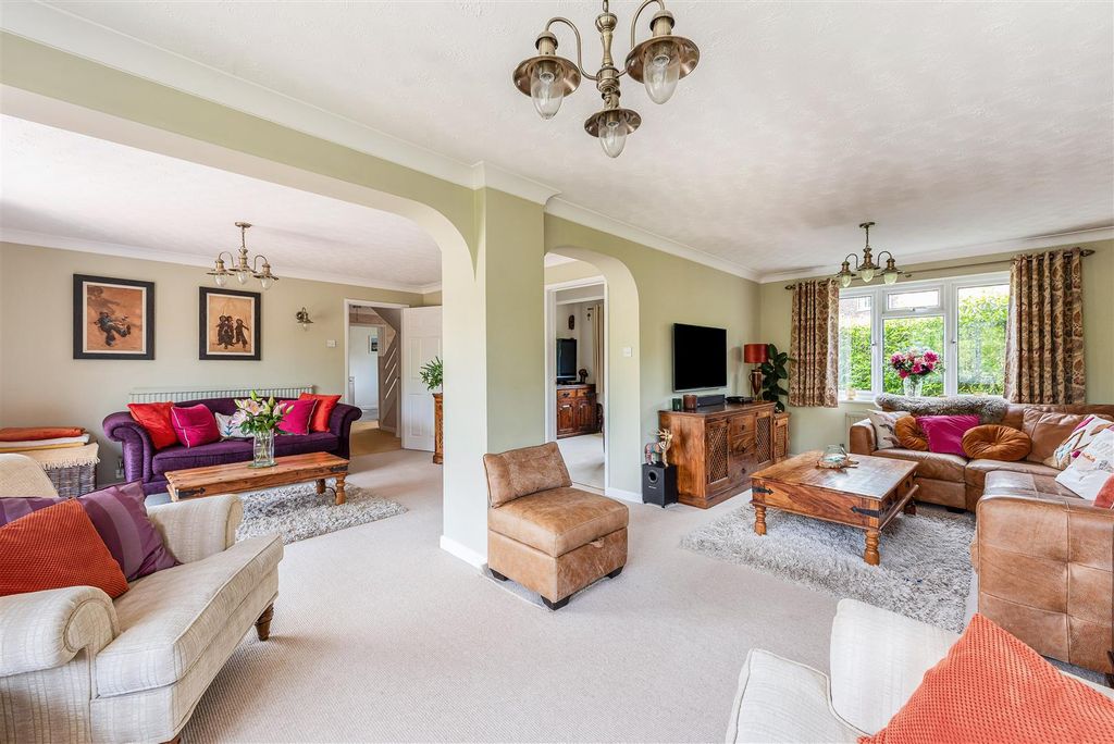 Additional image 2 of 4 bed detached house for saleSainsbury Close, Andover SP10