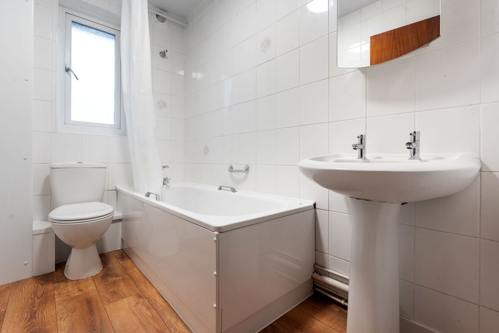 Additional image 11 of 2 bed flat for saleBridson Street, Port Erin IM9