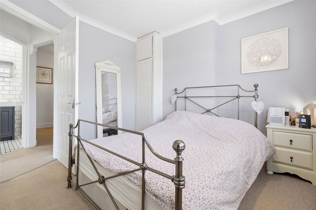 Additional image 11 of 3 bed semi-detached house for saleSouthend Road, Billericay CM11