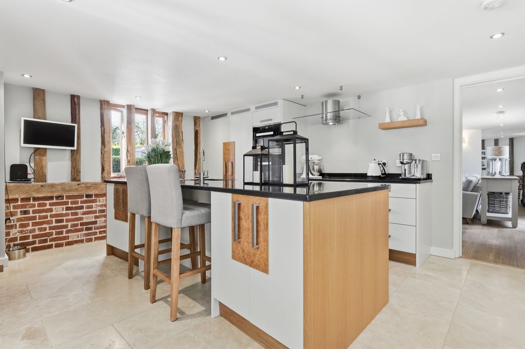 Additional image 8 of 4 bed detached house for saleCoxes Farm Road, Billericay CM11
