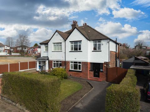 Park Road, Prestwich M25