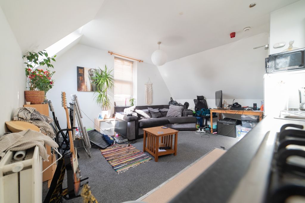 Additional image 8 of 4 bed block of flats for saleWoodville Road, Cathays CF24