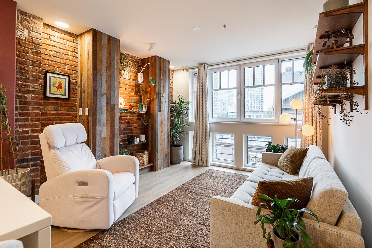 Additional image 2 of 406-1072 Hamilton Street, Vancouver, BC, V6B 2R9