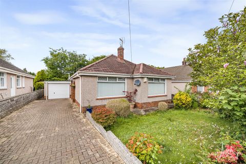 Moorland Avenue, Newton, Swansea SA3