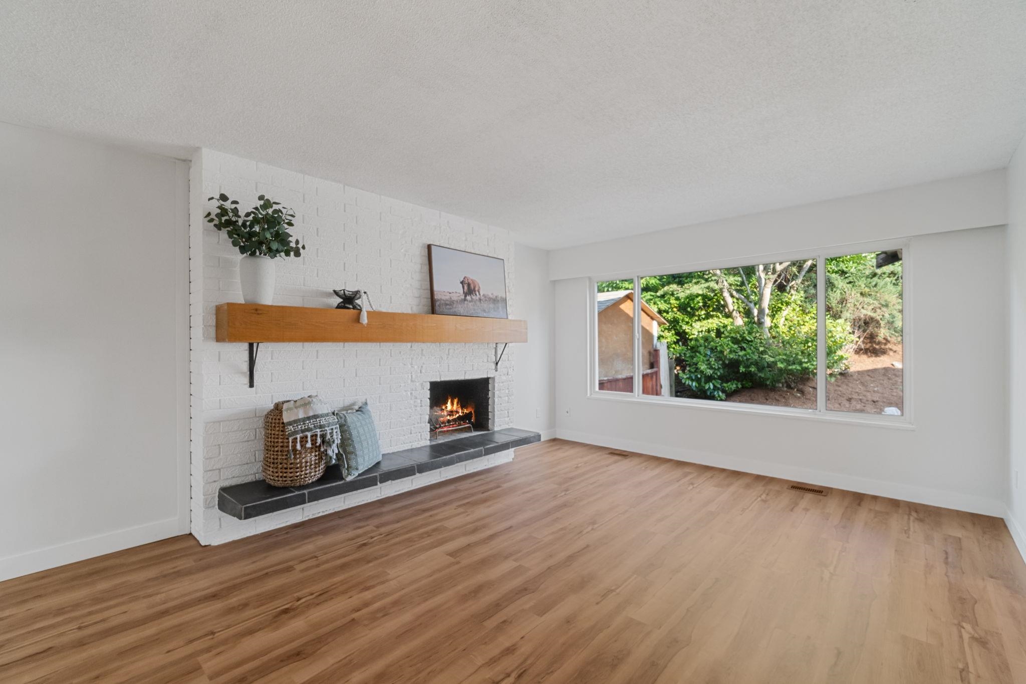 Additional image 2 of 1431 Elinor Crescent, Port Coquitlam, BC, V3C 2Y3