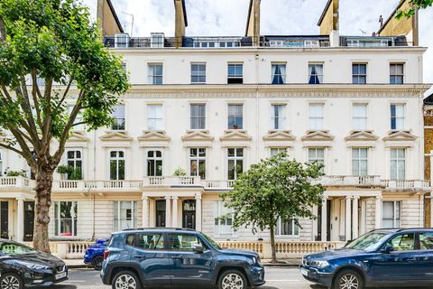 Warrington Crescent, Little Venice, London W9