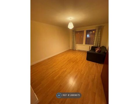 Leyden Court, Glasgow G20