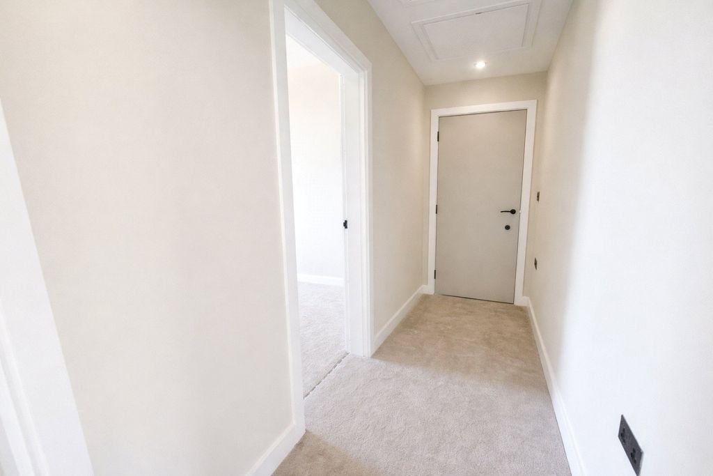Additional image 3 of 2 bed flat for saleWheatley Lane Road, Barrowford, Nelson, Lancashire BB9