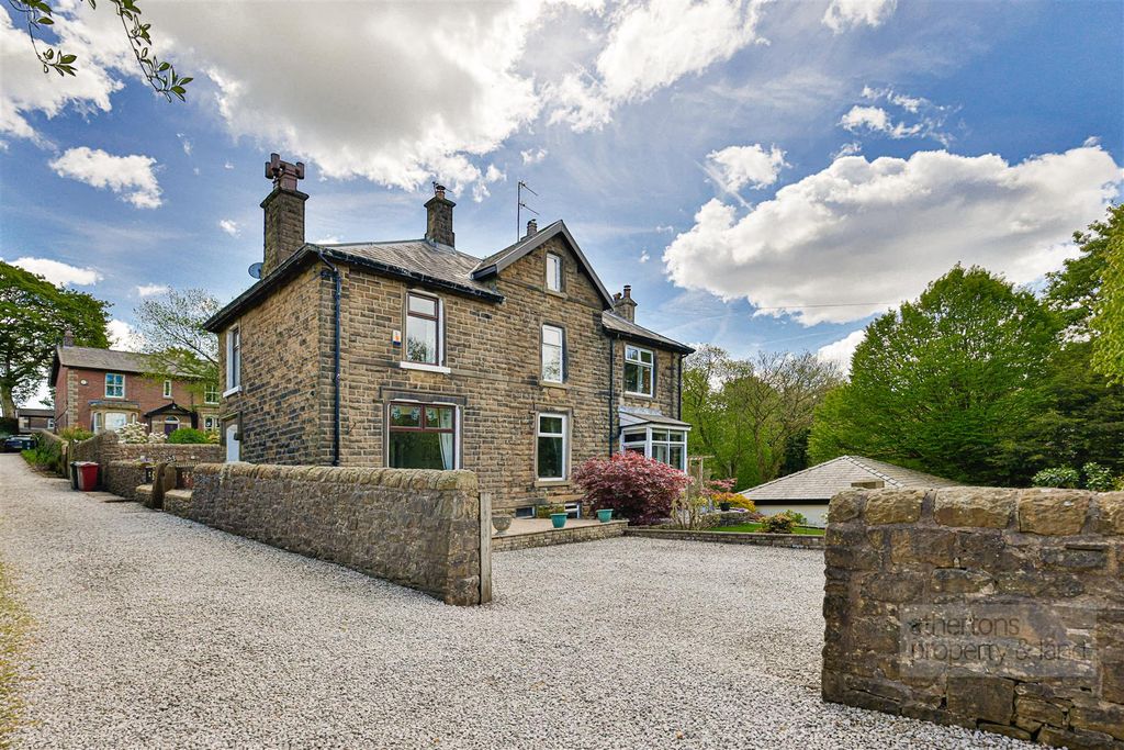 4 bed semi-detached house for saleWhalley Road, Wilpshire, Ribble Valley BB1