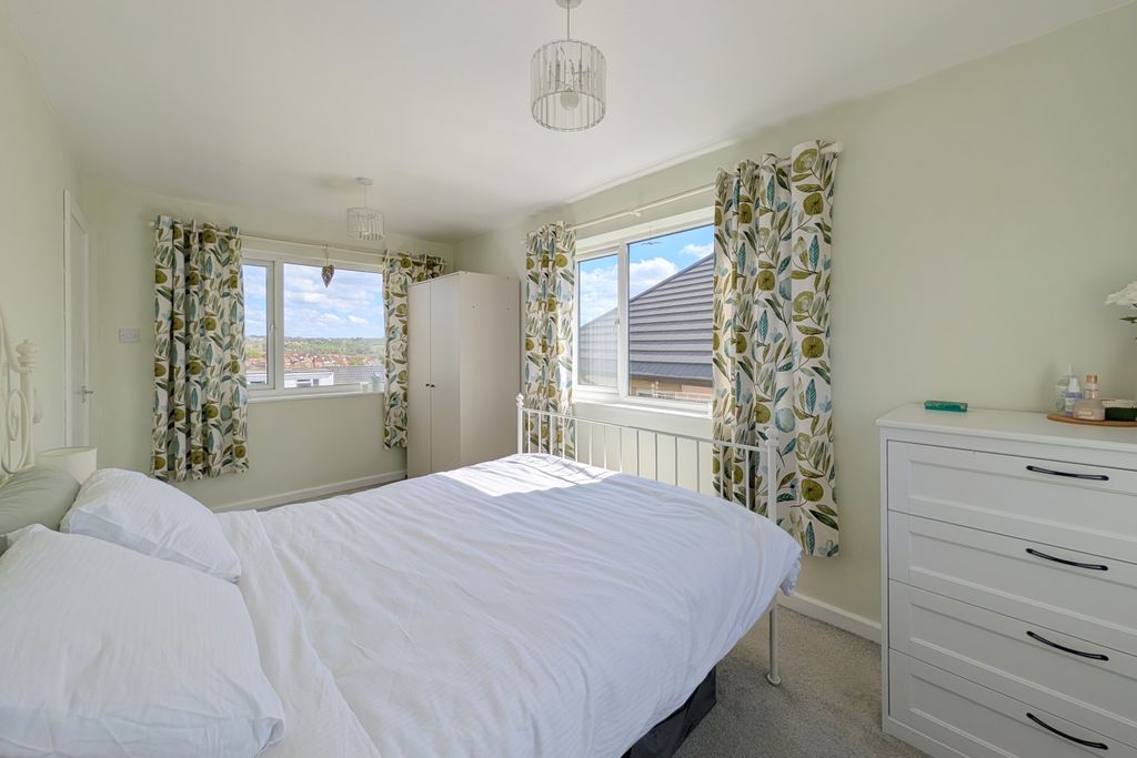 Additional image 16 of 4 bed terraced house for saleLaverock Lane, Brighouse, West Yorkshire HD6