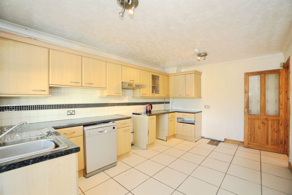 Additional image 4 of 3 bed semi-detached house for saleTy Newydd, Machen, Caerphilly CF83