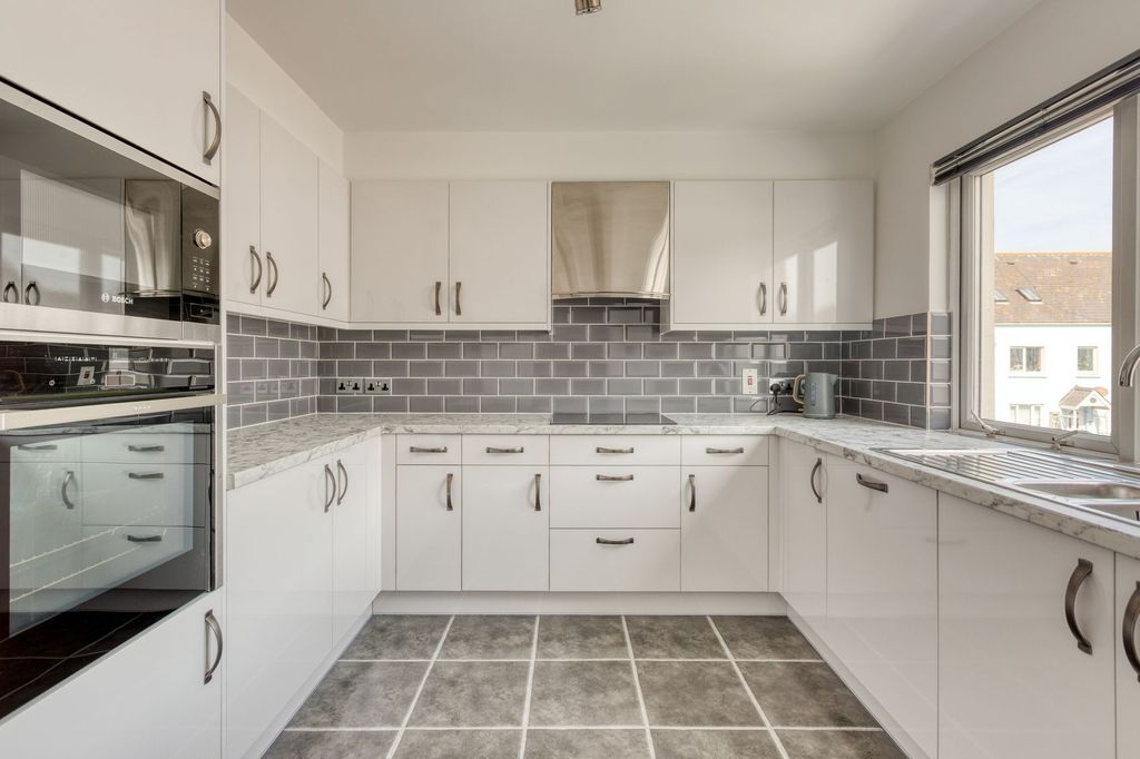 Additional image 2 of 3 bed semi-detached house for sale14 Clos De L'abri, St Clement JE2