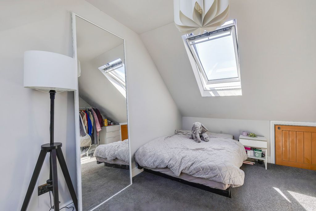 Additional image 26 of 4 bed terraced house for saleMackintosh Place, Roath, Cardiff CF24
