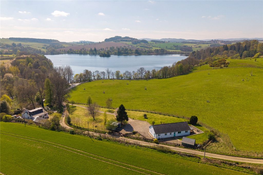 3 bed detached house for saleCroftmidlin, Blairgowrie, Perthshire PH10 photo 2