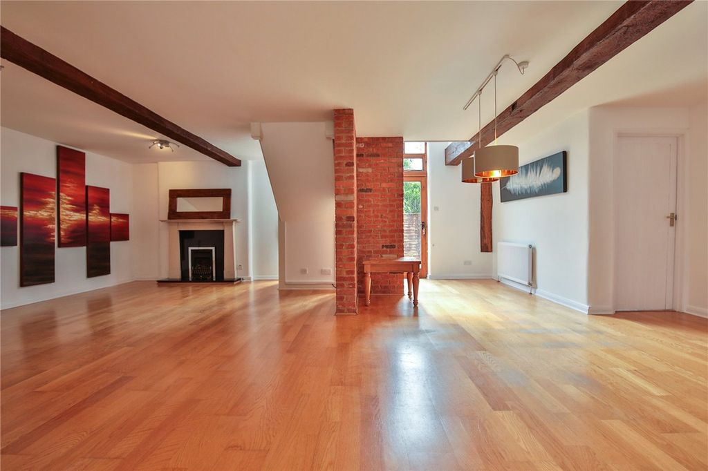 Additional image 33 of 3 bed semi-detached house for saleHatch Farm Mews, Addlestone KT15