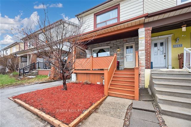 1867 Dufferin Street, Toronto, ON, M6E 3P5