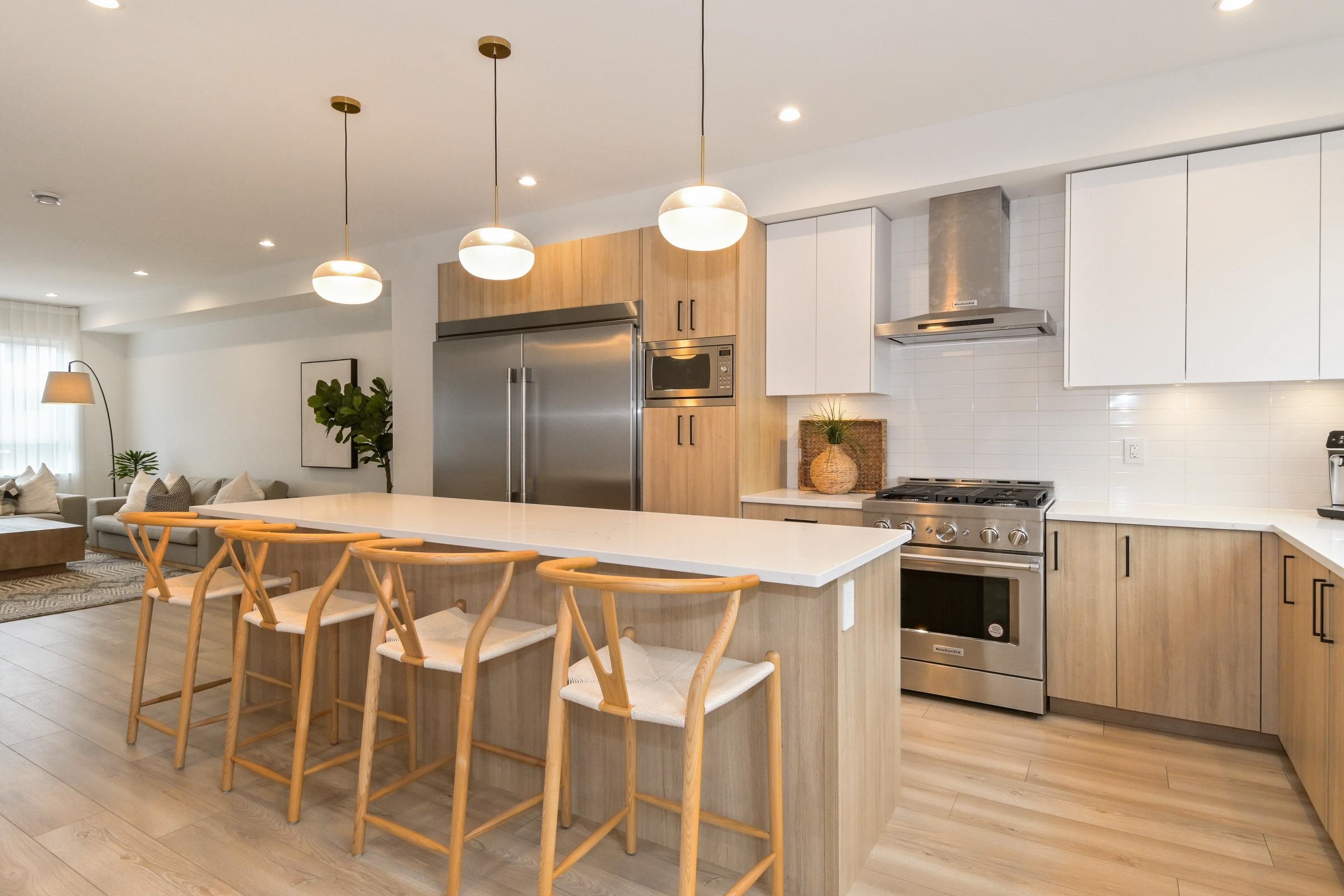 15-17538 100 Avenue, Surrey, BC, V4N 6X3