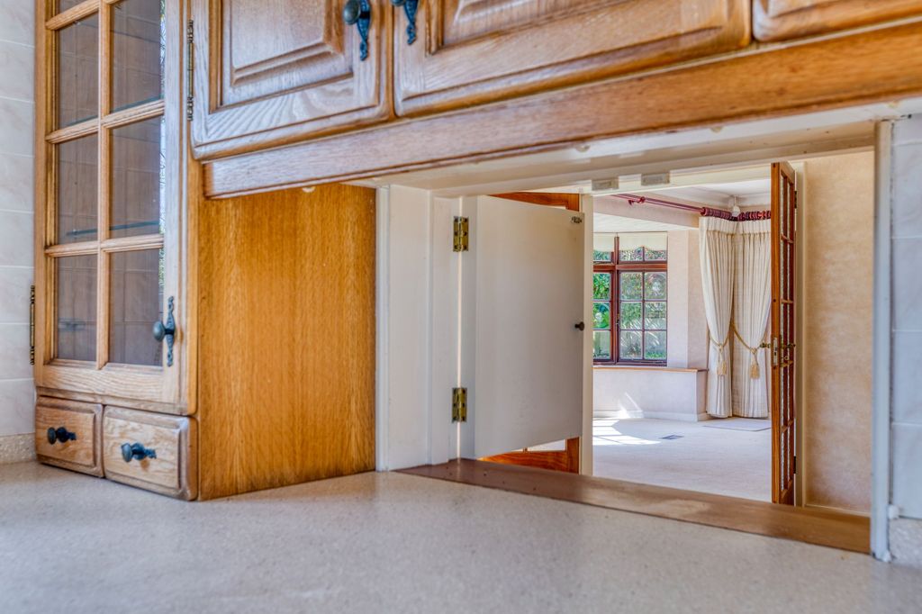 Additional image 12 of 3 bed bungalow for saleLe Parcot, La Longue Rue, St Martin JE3