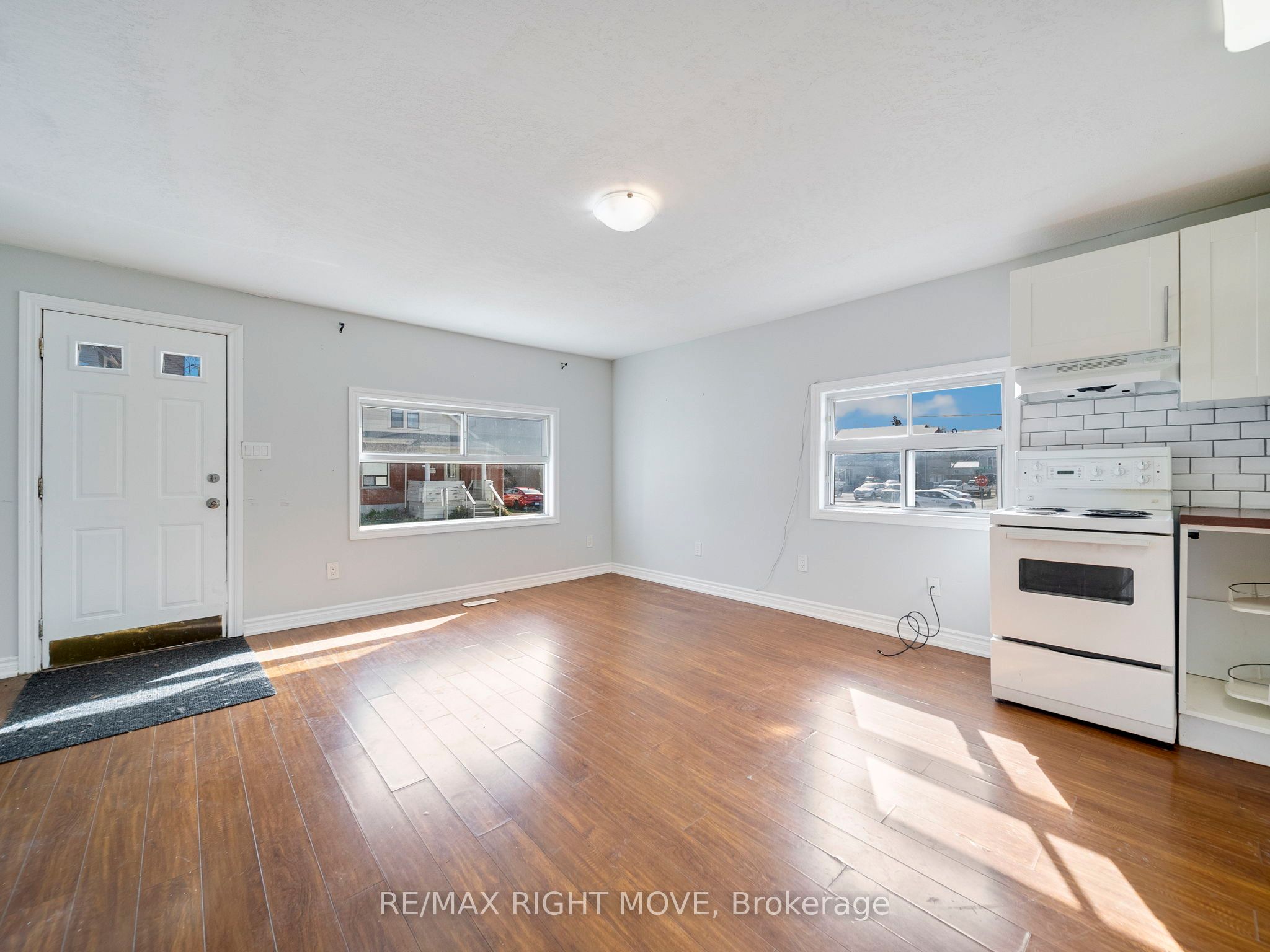 Additional image 3 of 33 Albert Street S, Orillia, ON, L3V 5K6