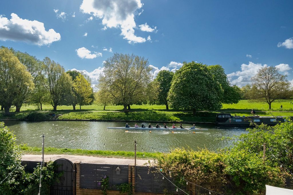 Additional image 18 of 4 bed detached house for saleFen Road, Cambridge CB4