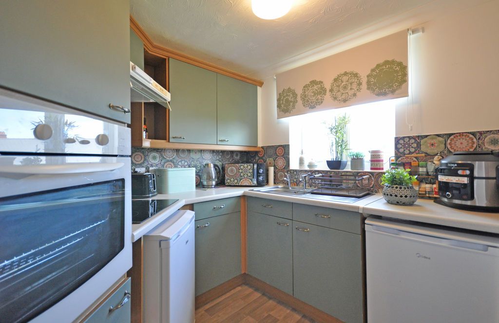 Additional image 5 of 1 bed property for saleMonmouth Court, Newport NP20
