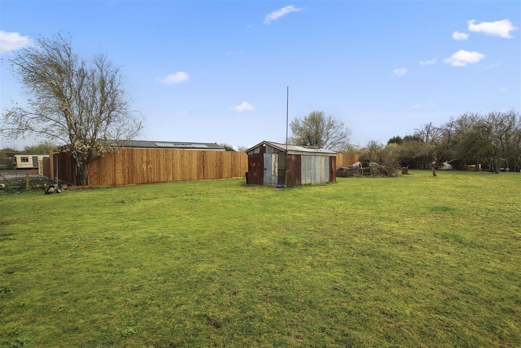 Additional image 2 of Land for saleAlexandra Road, Rushden NN10