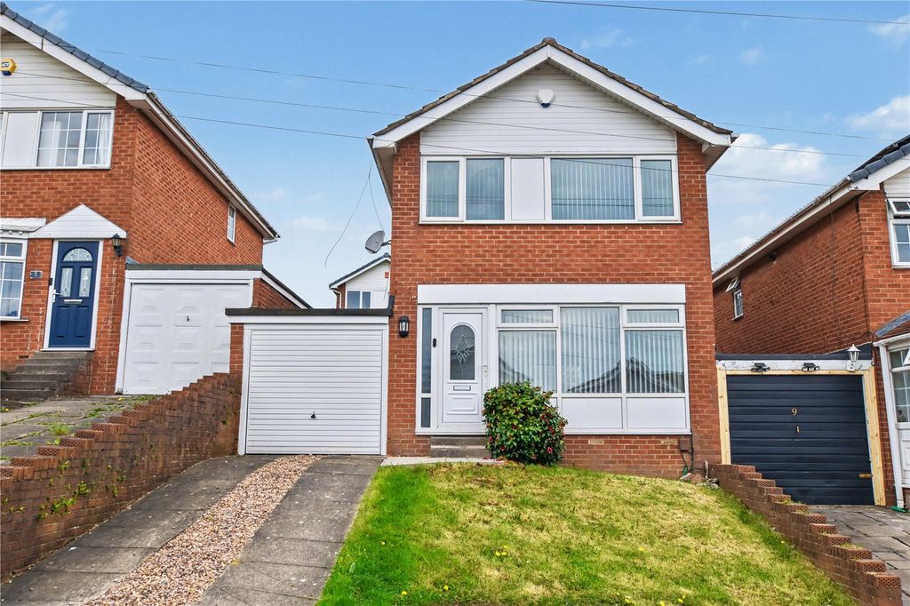 3 bed detached house for saleGreen Hill Croft, Leeds, West Yorkshire LS12