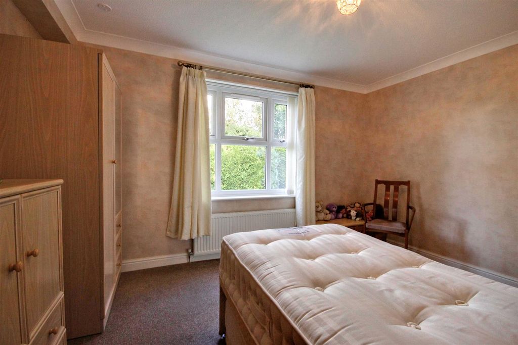 Additional image 9 of 2 bed flat for saleTudor Court, Beverley Road, Willerby, Hull HU10