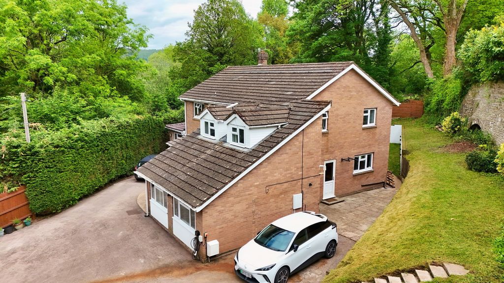 Additional image 47 of 6 bed detached house for saleKiln Lodge, Blaenavon Road, Govilon, Abergavenny, Monmouthshire NP7