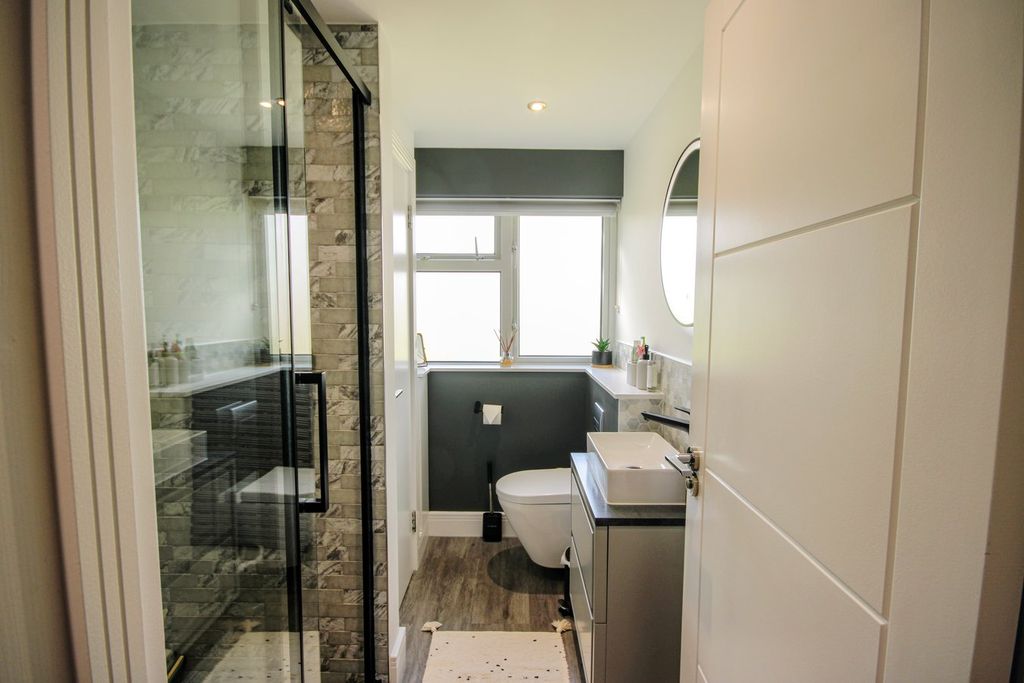 Additional image 15 of 3 bed flat for saleMarett Road, St Helier JE2